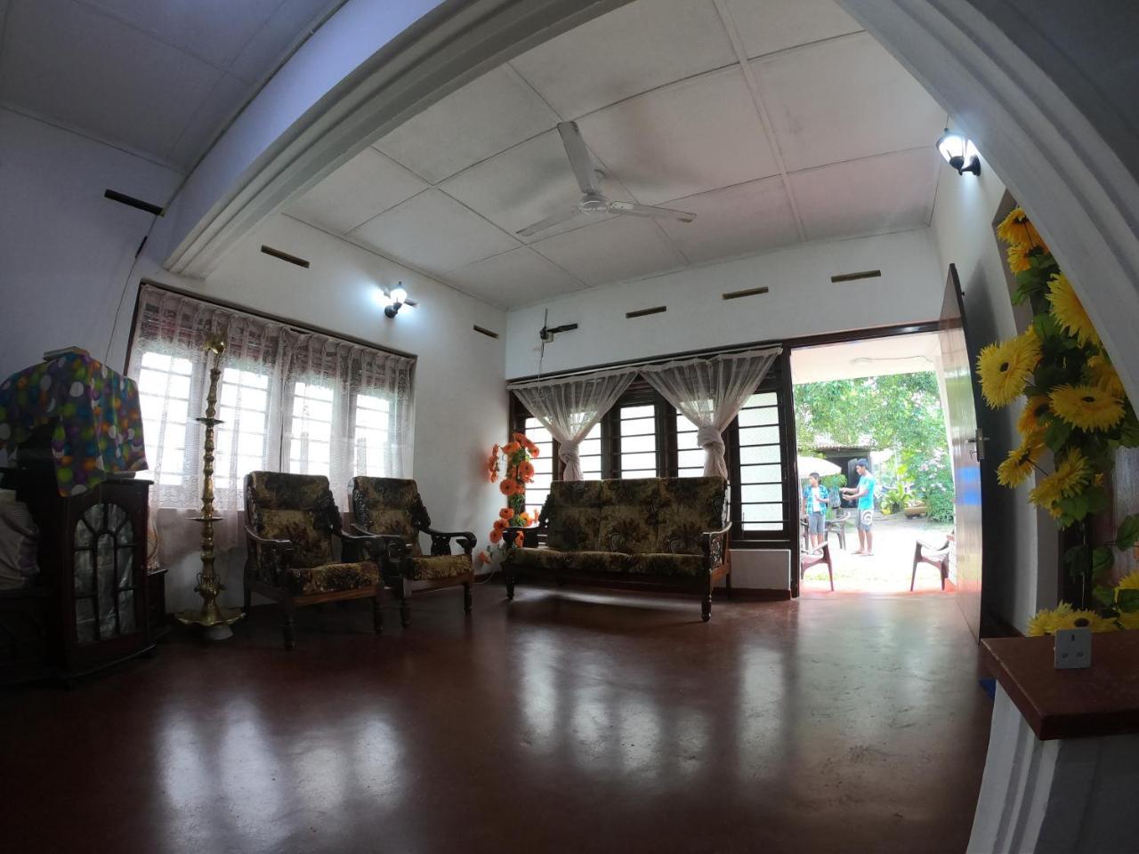 Shrinith'S Place - Dodanduwa Hikkaduwa Exterior foto